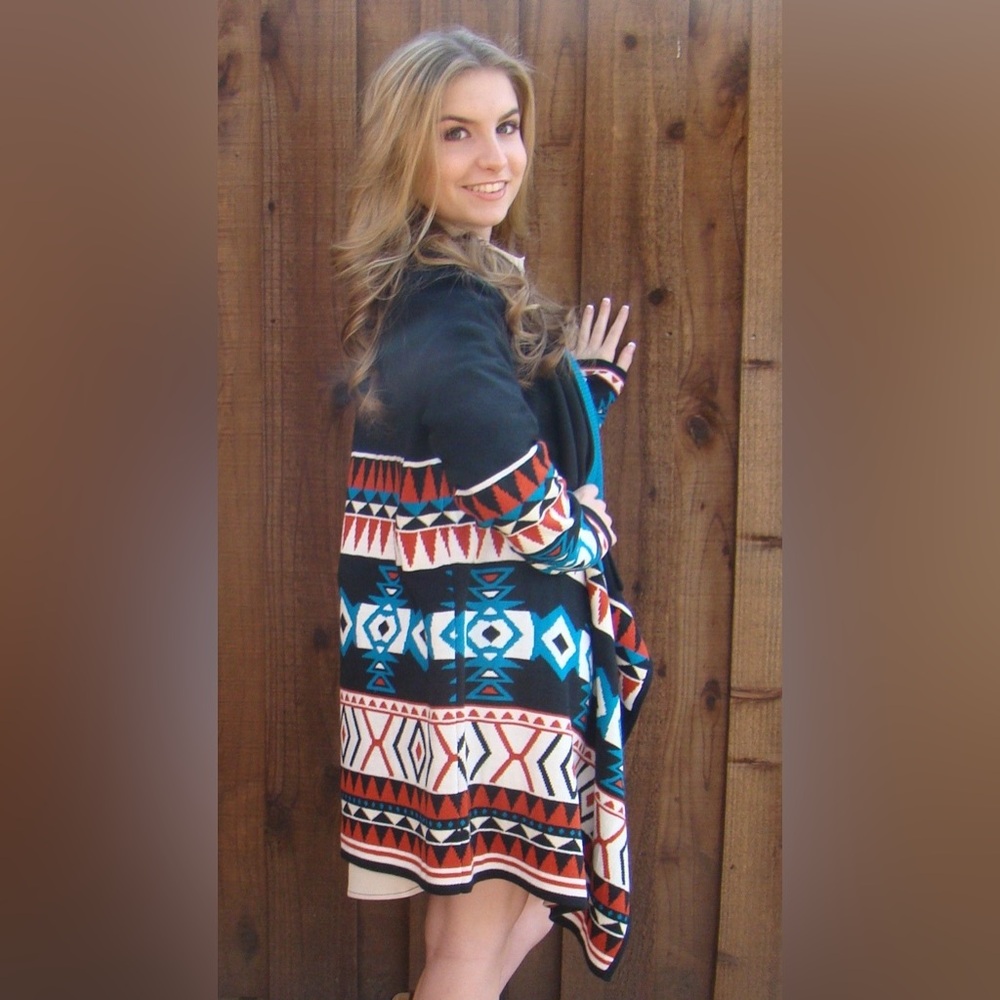 🆕 Aztec Cardigan - Picture 7 of 16